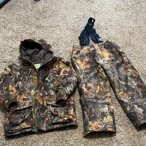 Cabela’s Camo Advantage Timber Hunting Jacket and Suspenders Pants Size S
